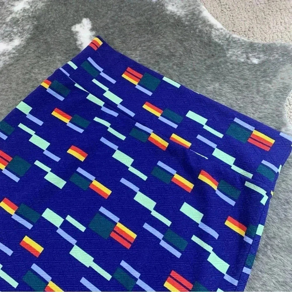 LuLaRoe Cassie Skirt - Picture 5 of 9